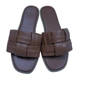 Universal Thread Brown Slide Sandals